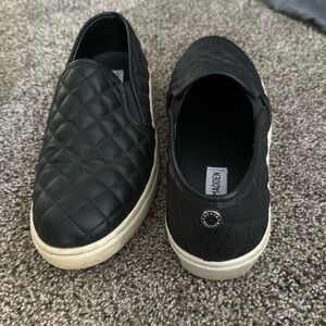 Steve Madden women’s slip on ecentrcq sneaker